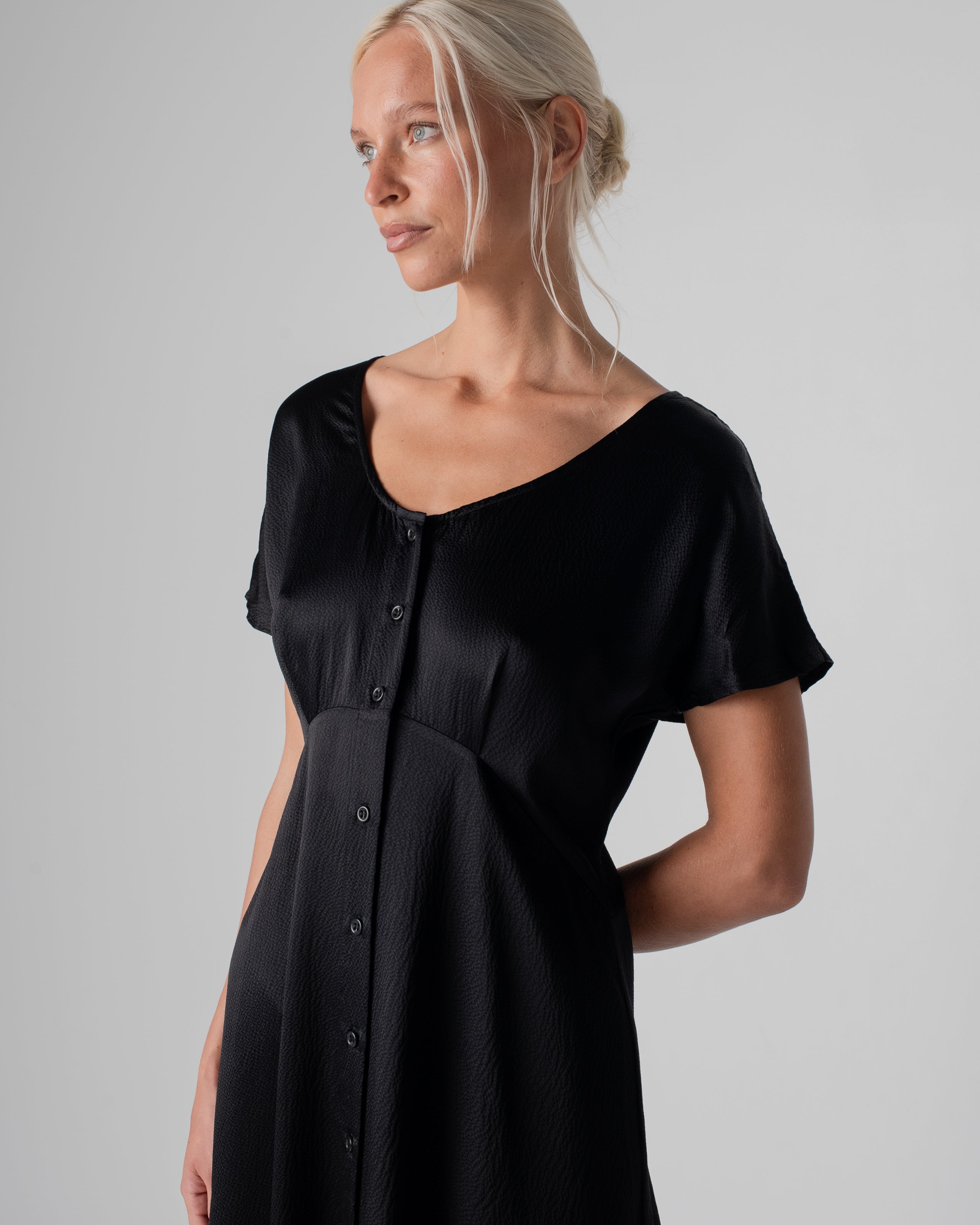 Johanna Tie Dress