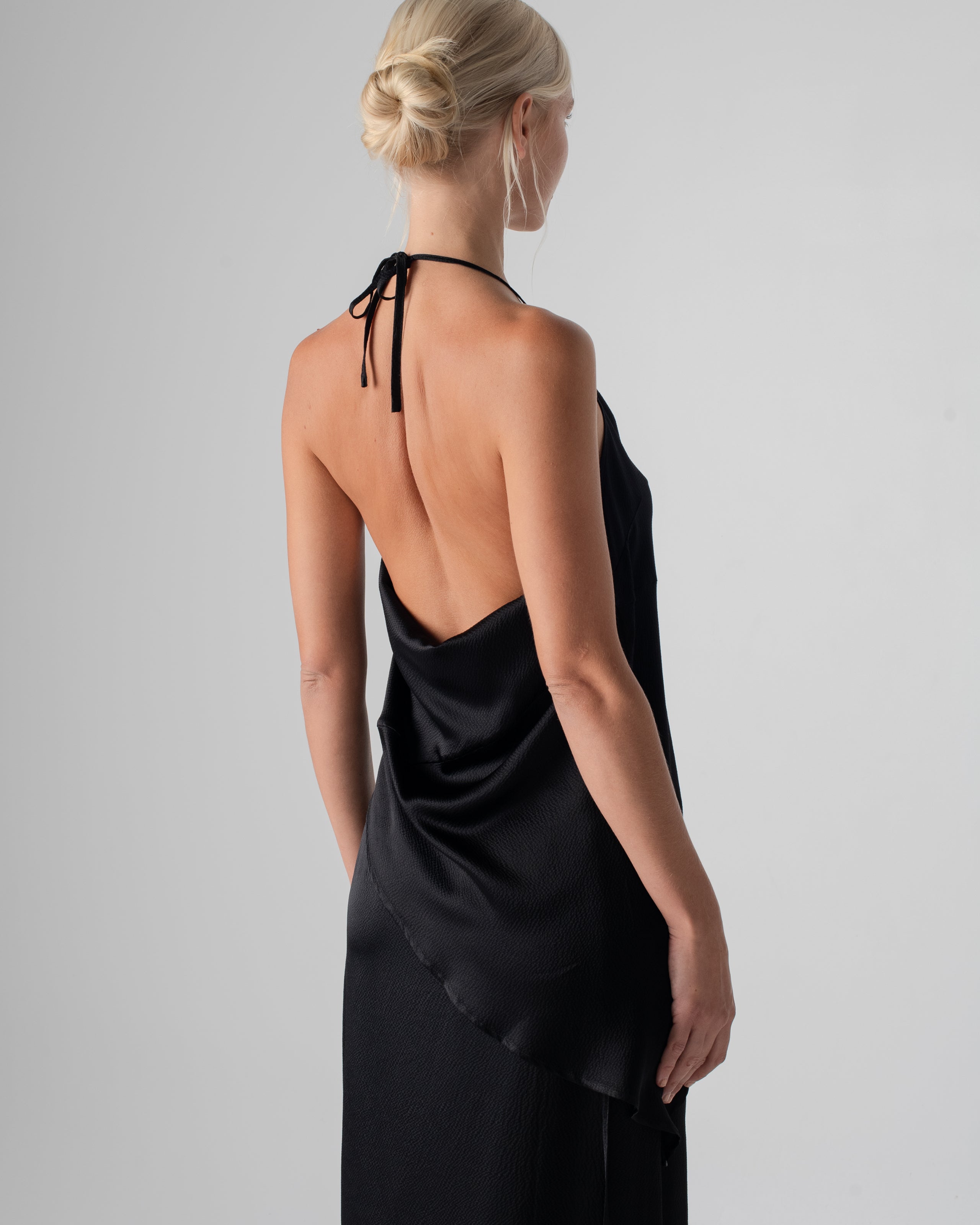 Asymmetrical Tie Tank