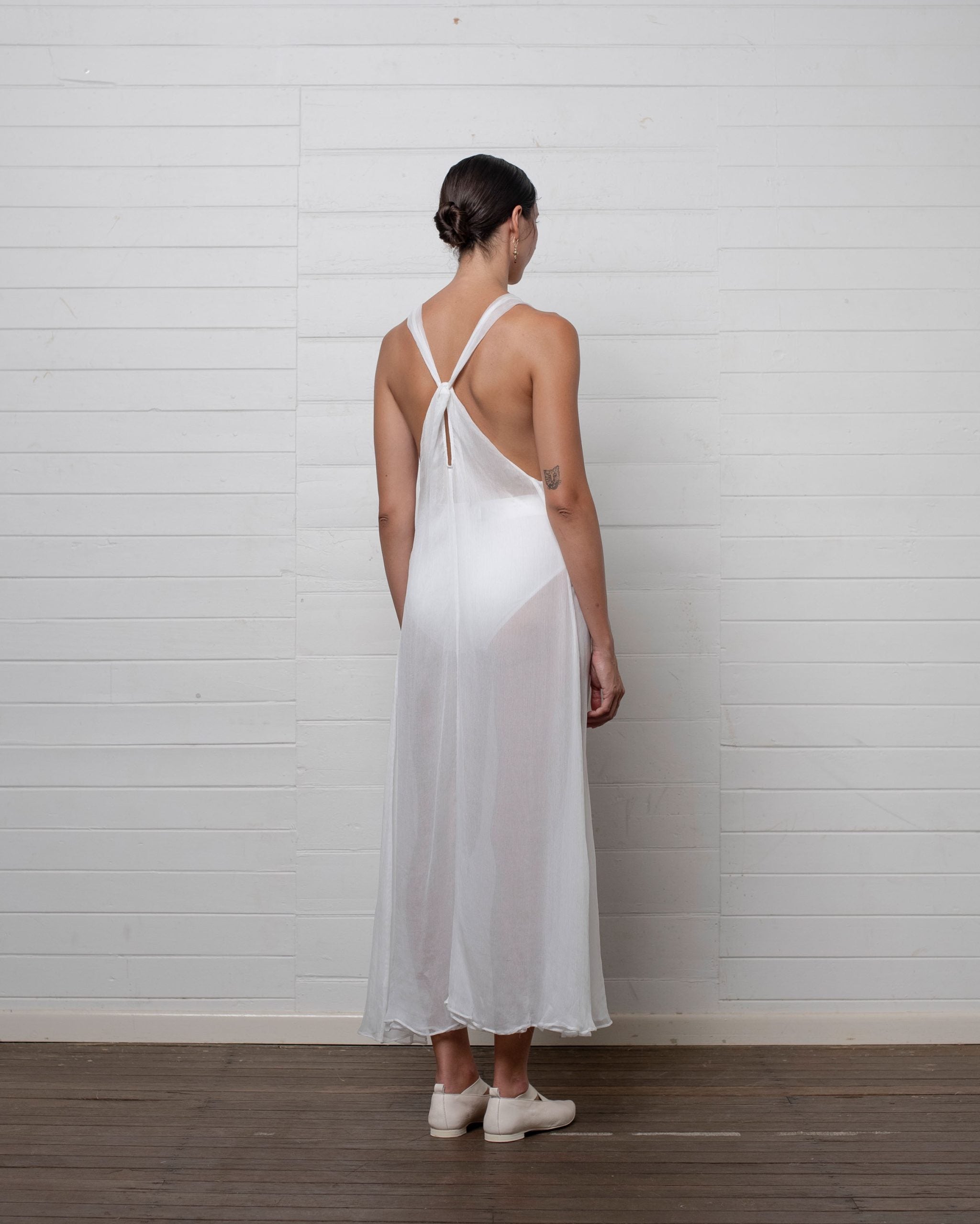 KNOT DRESS CRINKLE CHIFFON WHITE