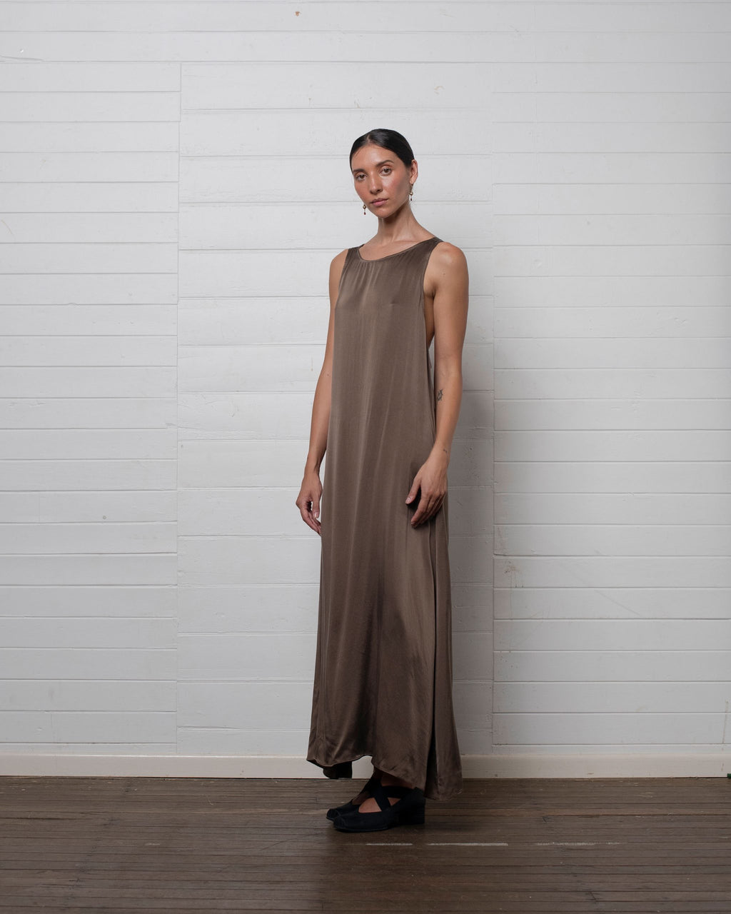 KNOT DRESS HAZELNUT