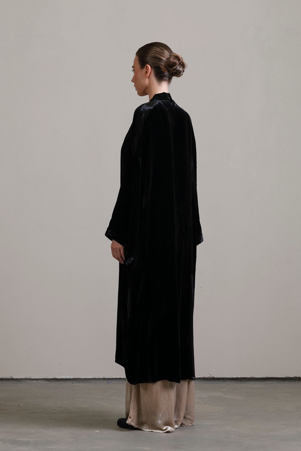 Silk Velvet Robe ~ Noir