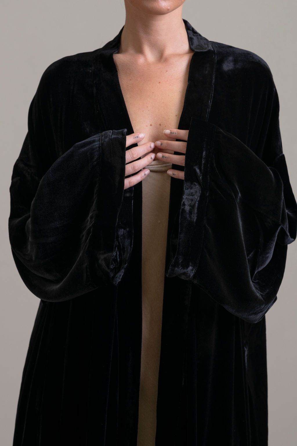 Silk Velvet Robe ~ Noir