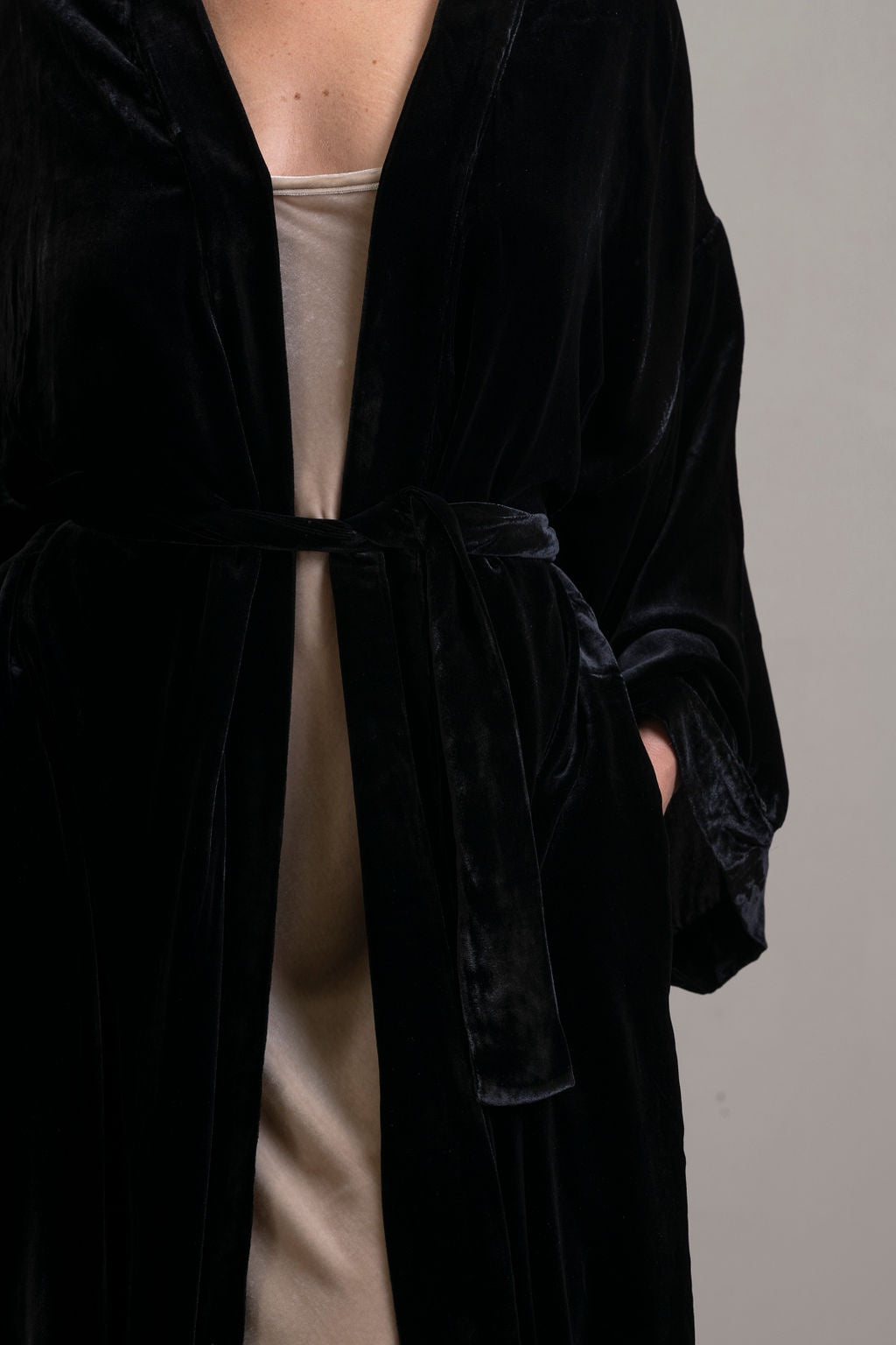 Silk Velvet Robe ~ Noir