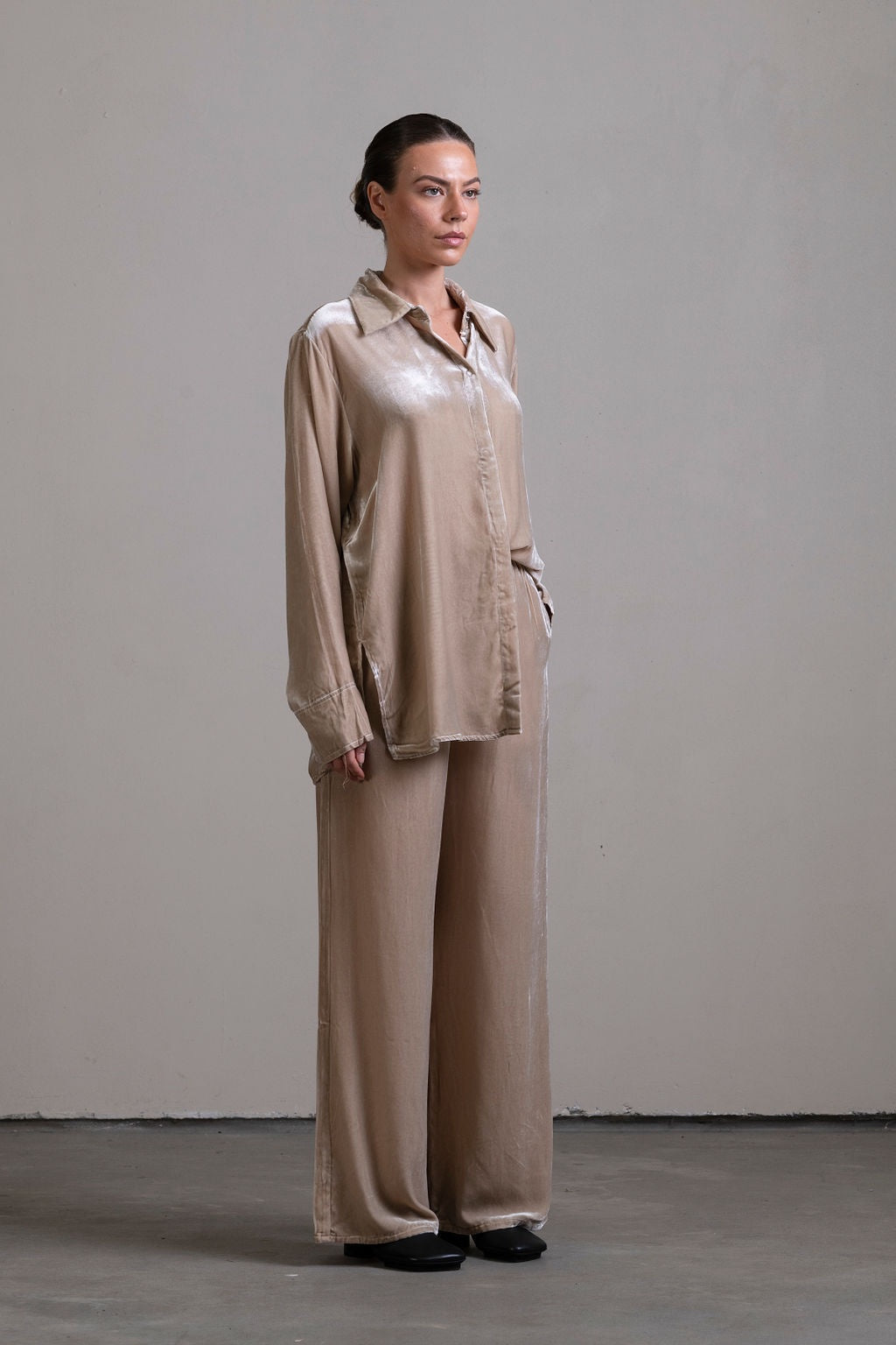 Silk Velvet Shirt ~ Stone