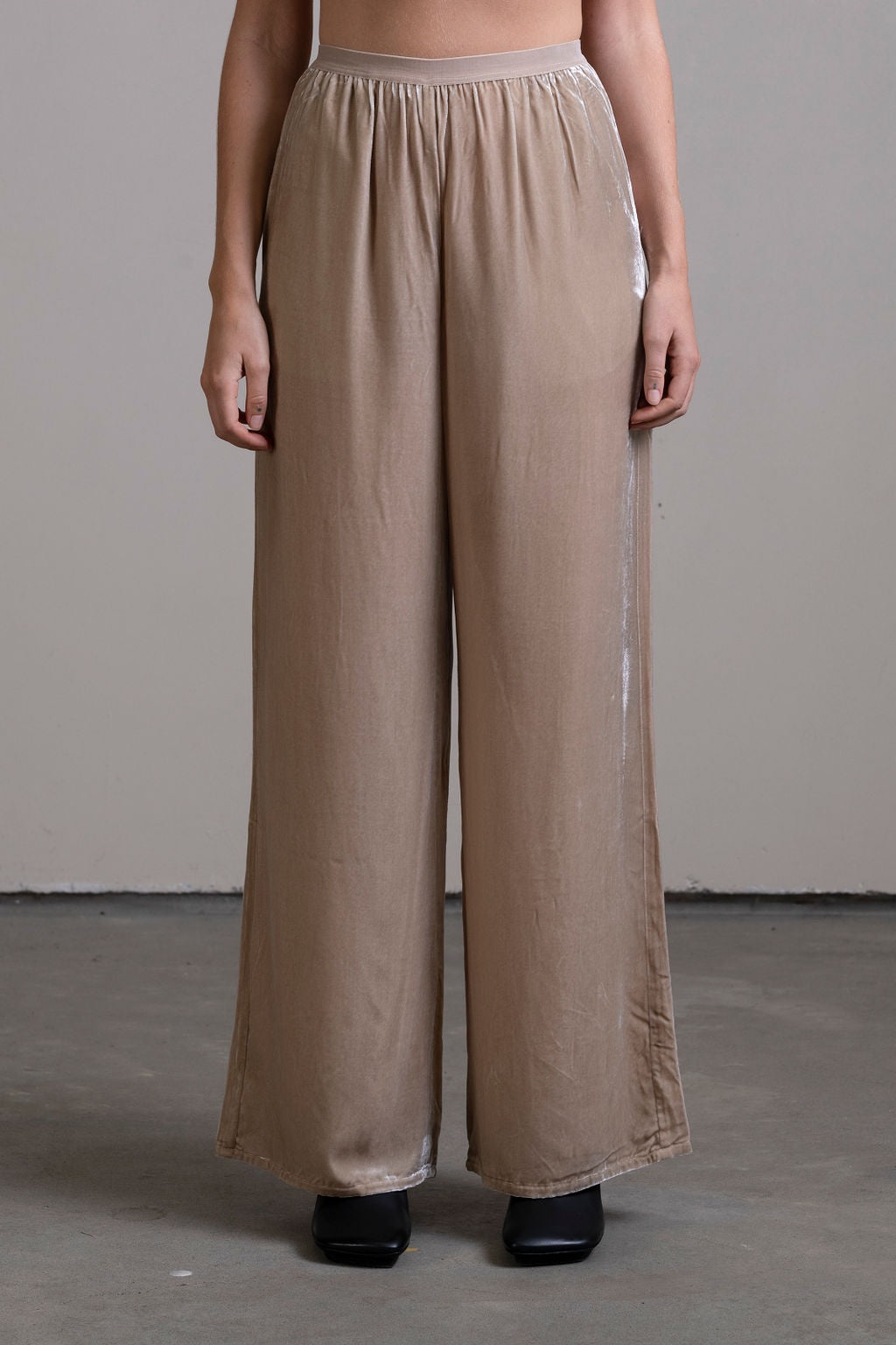 Silk Velvet Pant ~ Stone